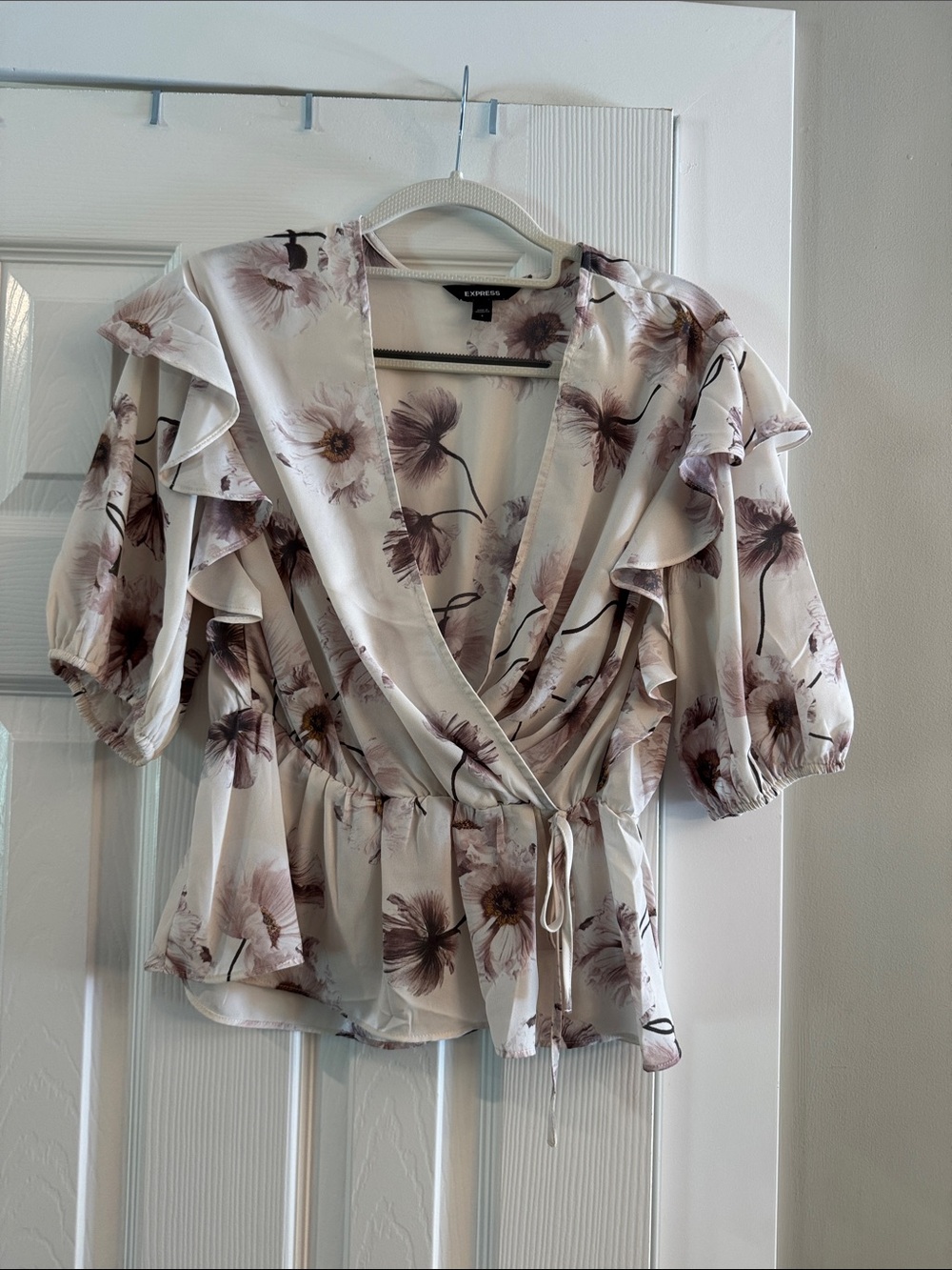 Express Cream Blouse with Mauve Floral Print